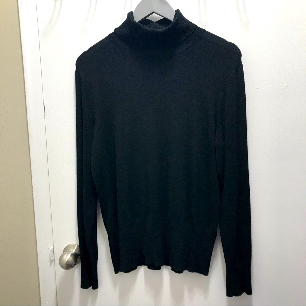 Apt 9 black turtle neck long sleeve top size Large